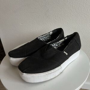 Toms Women's 10 Alpargata Boardwalk Platform Sneakers Solid Black Chunky Y2K